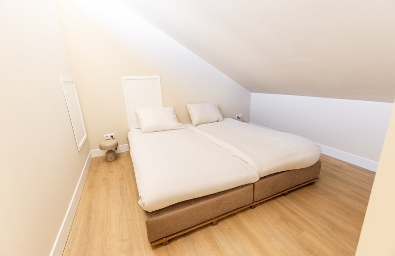 Aronweidenaar lr 8344